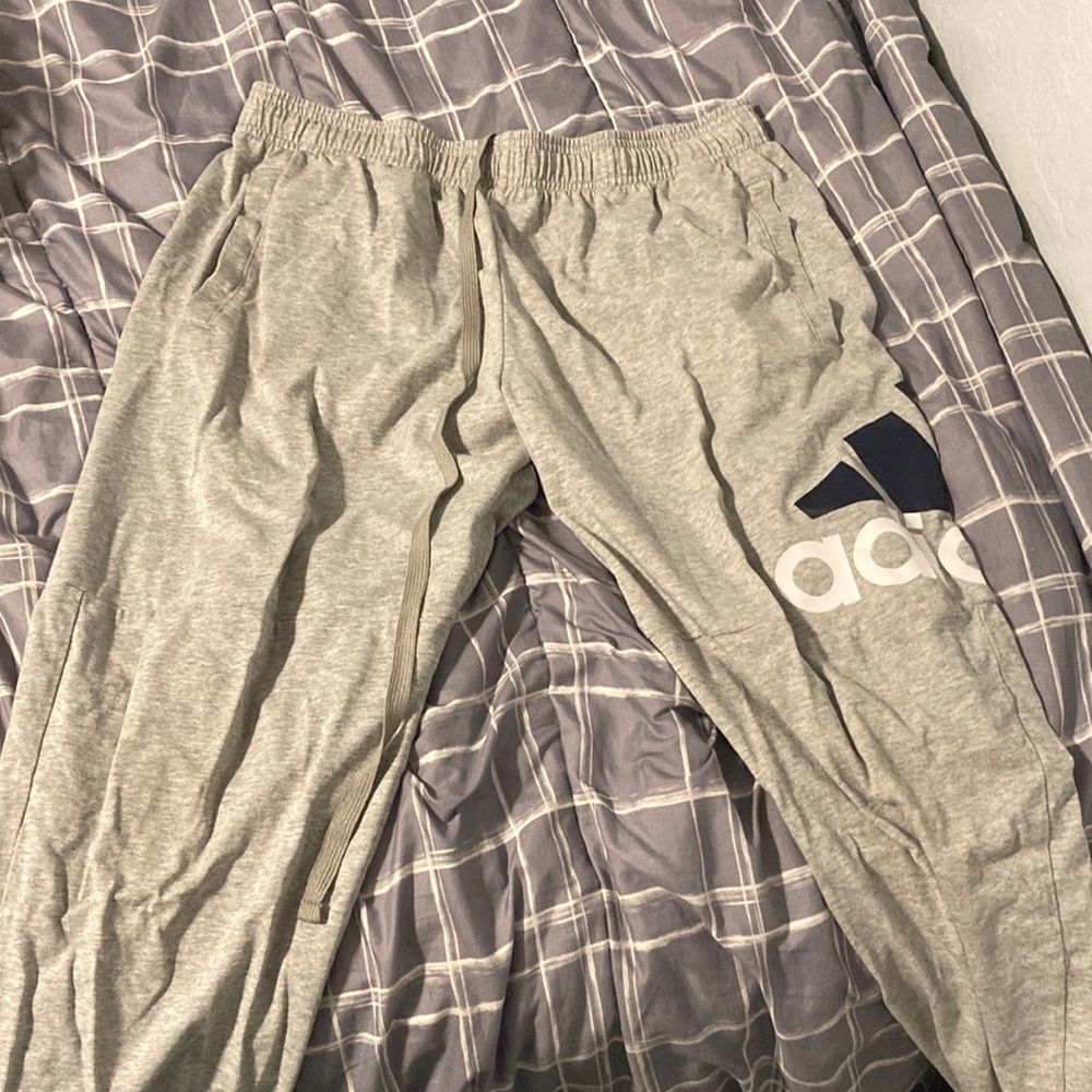 Adidas sweat pants size Xl
